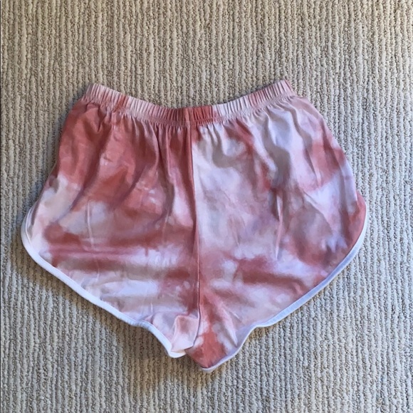 Shorts - Picture 3 of 4